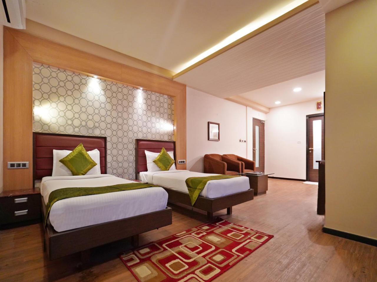 Gold Coast Beach Resort Puri Exterior photo